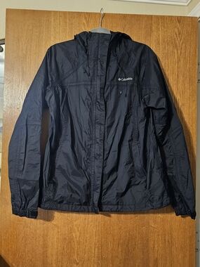 Columbia Hooded Packable Rain Jacket